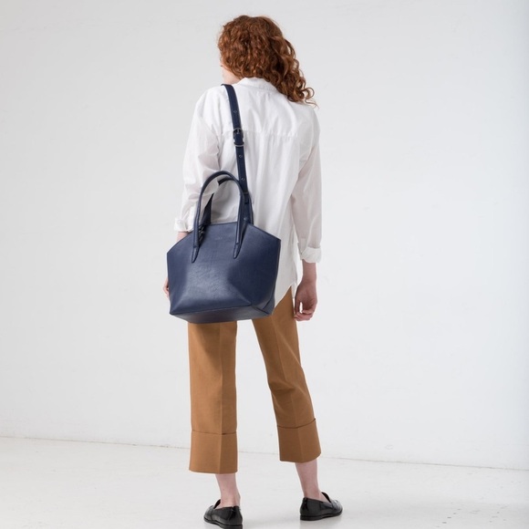 MATT & NAT BAXTER VEGAN TOTE BAG - DWELL BRICK RED VEGAN CRUELTY FREE RECYCLED - Picture 7 of 16